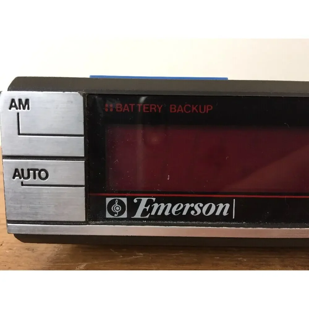 Vtg Emerson RED5510A AM FM Digital Alarm Clock Radio W/ Battery Back Up WORKS
